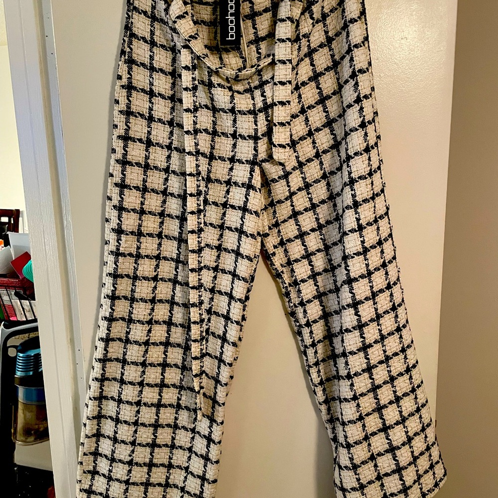 Hight waisted Wide leg plaid plus size trouser.